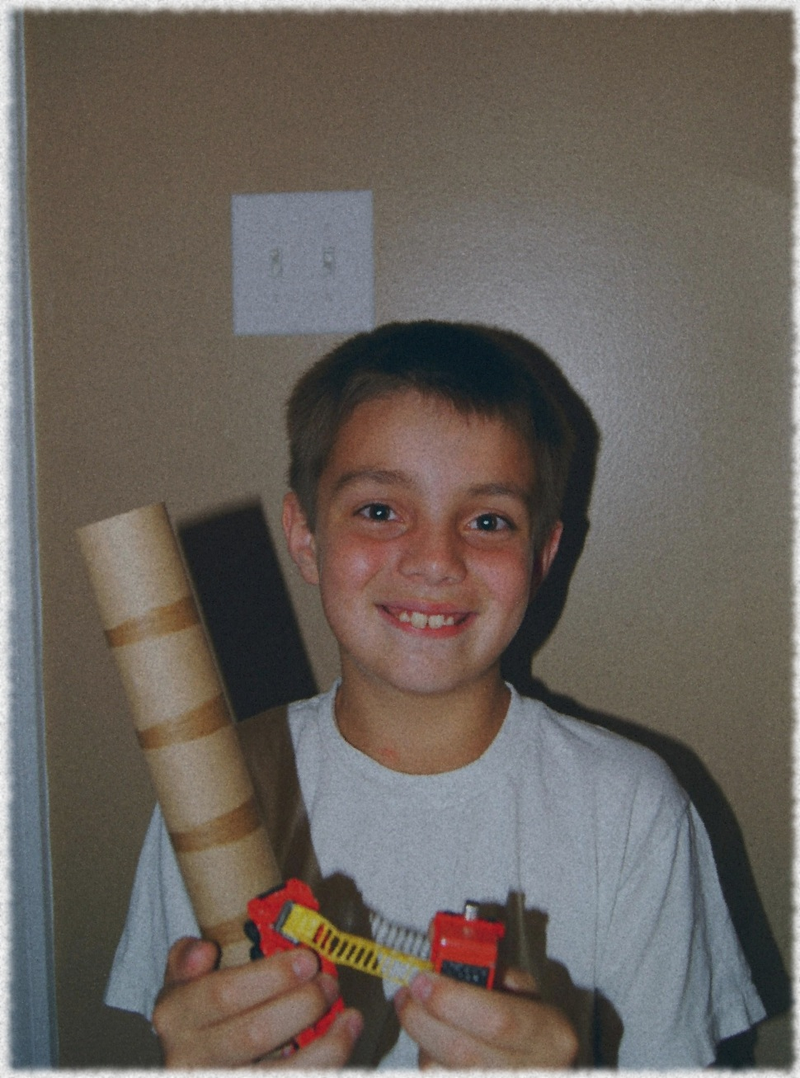 Illustration for article titled Childhood Photos, Recreated as Adults Today
